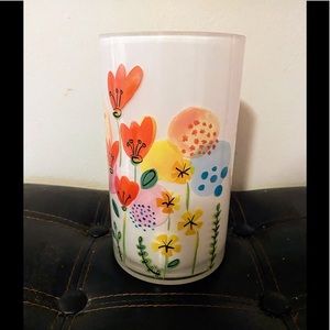 Beautiful Glass Hand Painted Colorful Flower Vase! Picture doesn’t do it justice